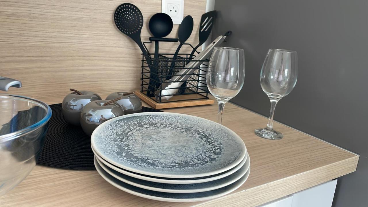 Studio 23 M2+Wifi +Parking Prive Aparthotel Oullins Εξωτερικό φωτογραφία